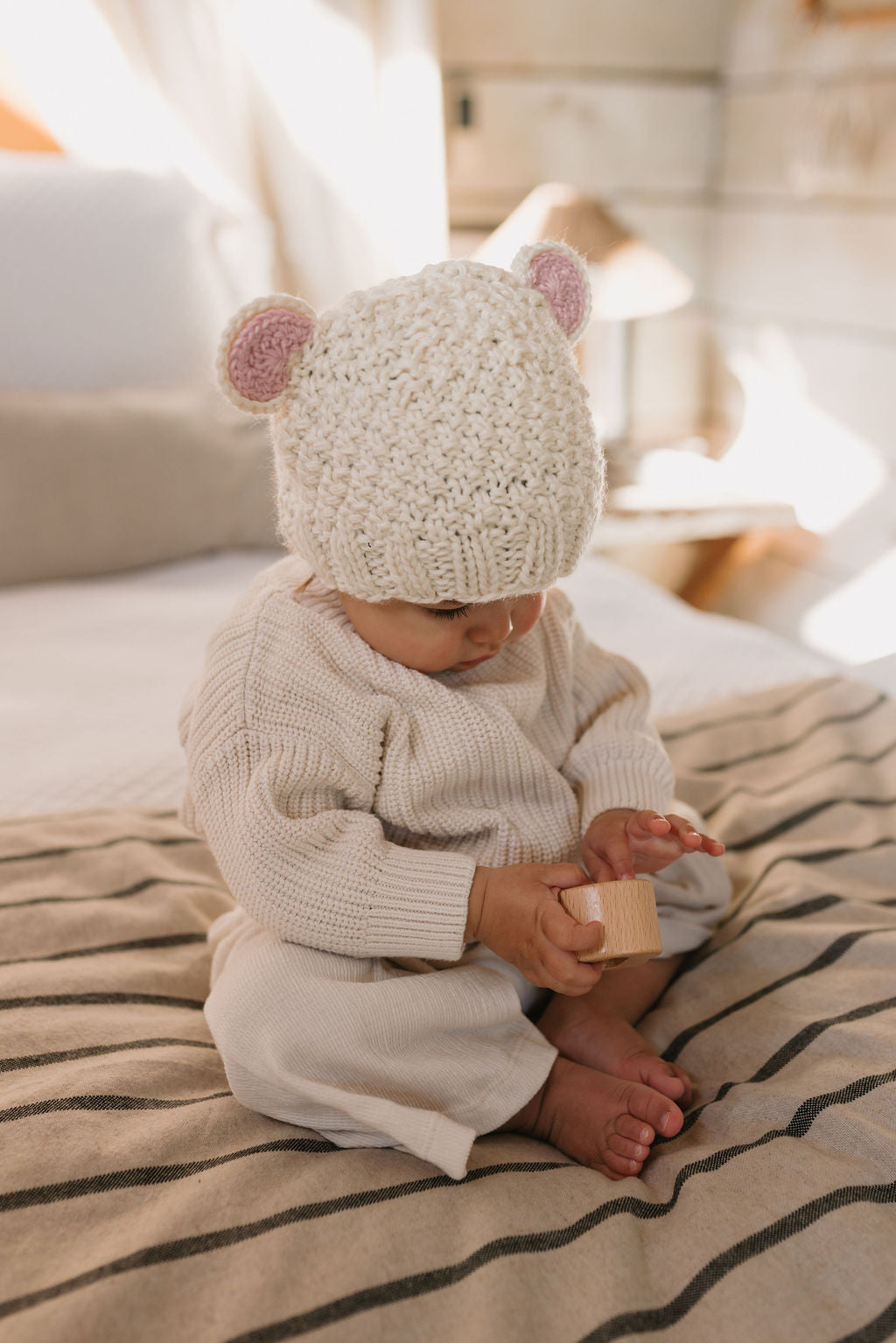 Bear Beanie Cream – kids knitted beanie with cute bear face in soft wool blend – Acorn Kids
