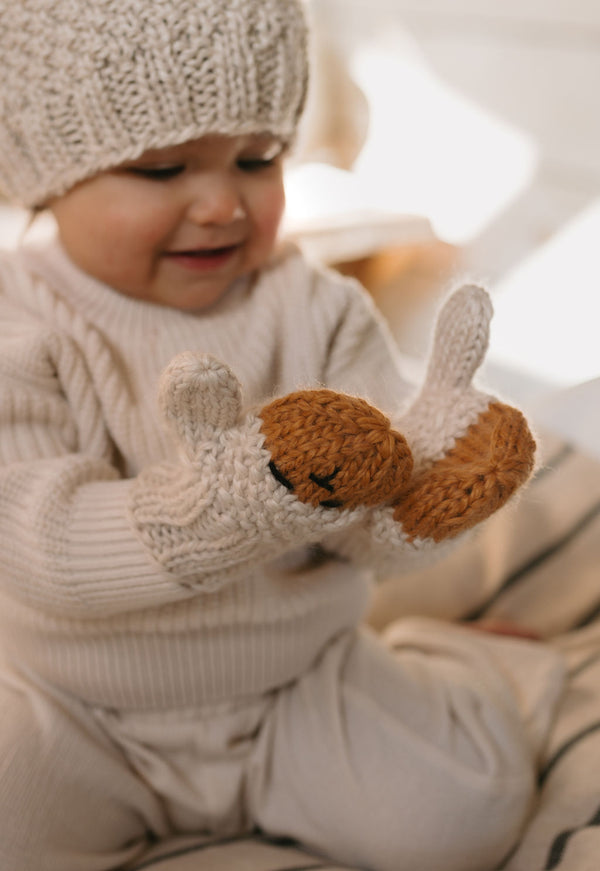 Bear Mittens Oatmeal – hand-knitted baby mittens with cute bear face in soft wool blend – Acorn Kids