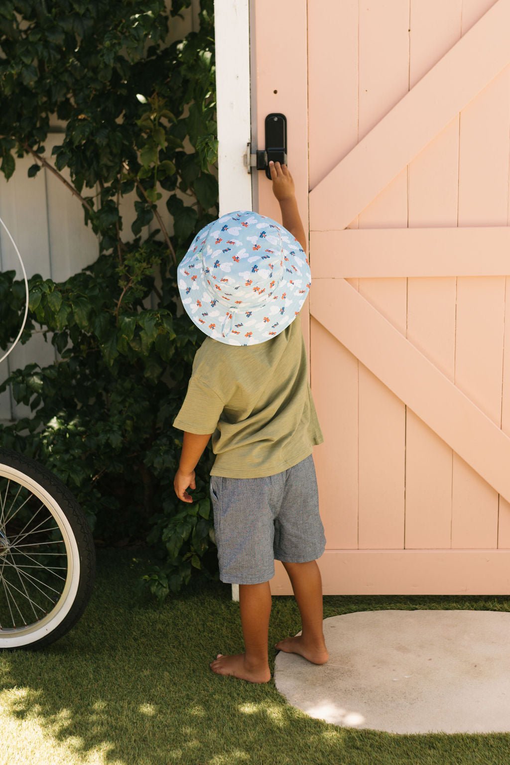 High Flyers Wide Brim Bucket Hat - Acorn Kids Accessories