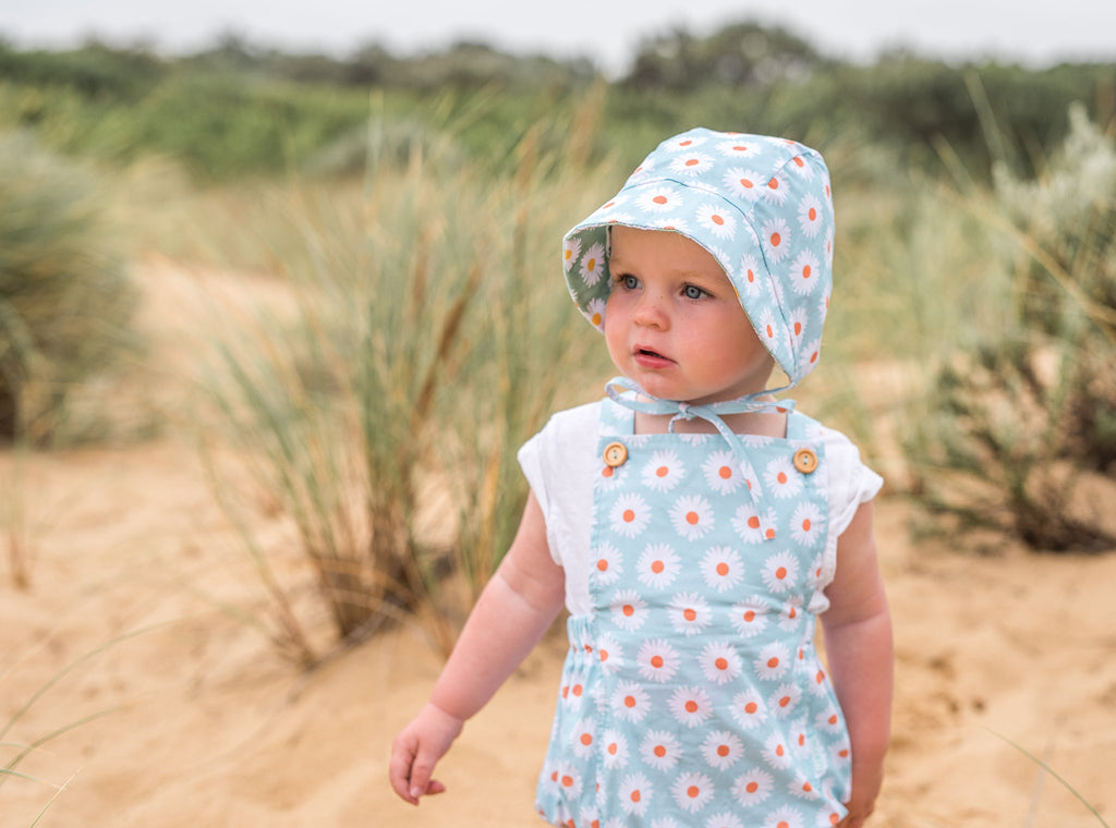 Daisy Reversible Bonnet - Acorn Kids Accessories